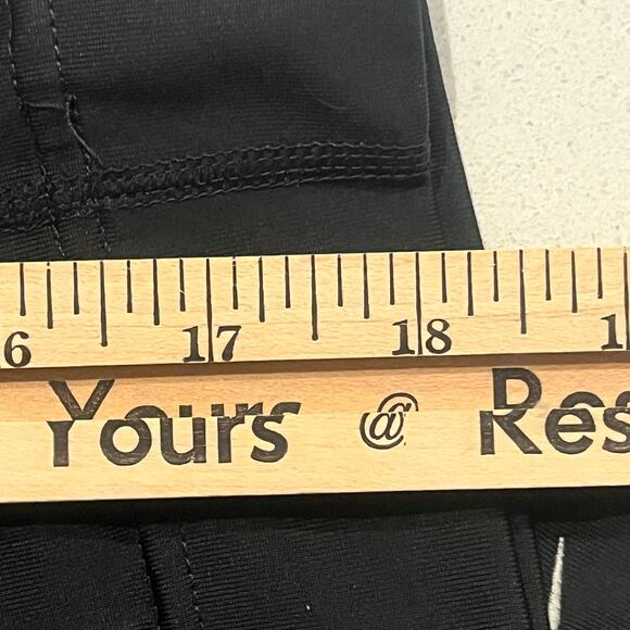 Nike Dri Fit‎ Women Medium Capri Cropped Black Workout Pants Yoga Bike Riding - Picture 4 of 7